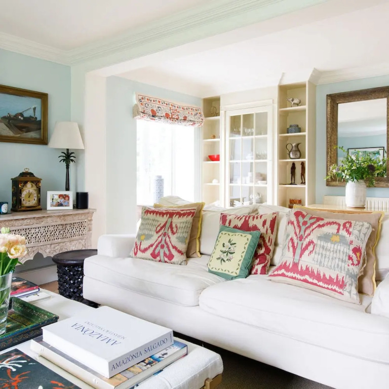 Impressive Country Estate Sleeps 17