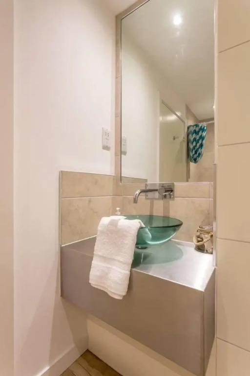 Bright Riverside Apt. w/ Terrace