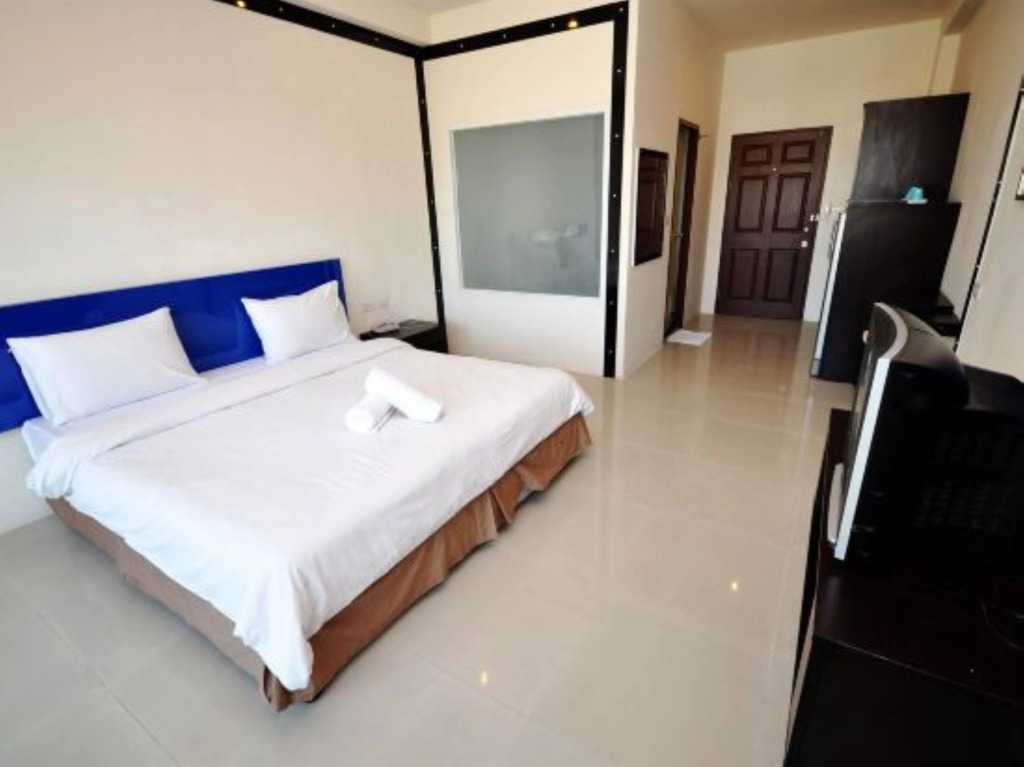 OYO 792 Omsaga Phuket Hotel