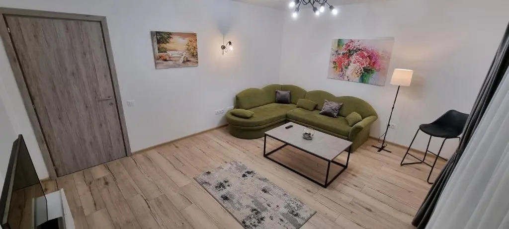 Art Apartment 3