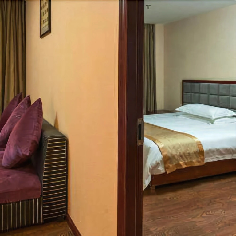 Nv'ercheng Art Hotel