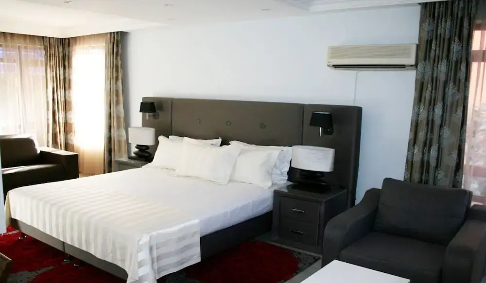 Sare Suites Beach Hotel