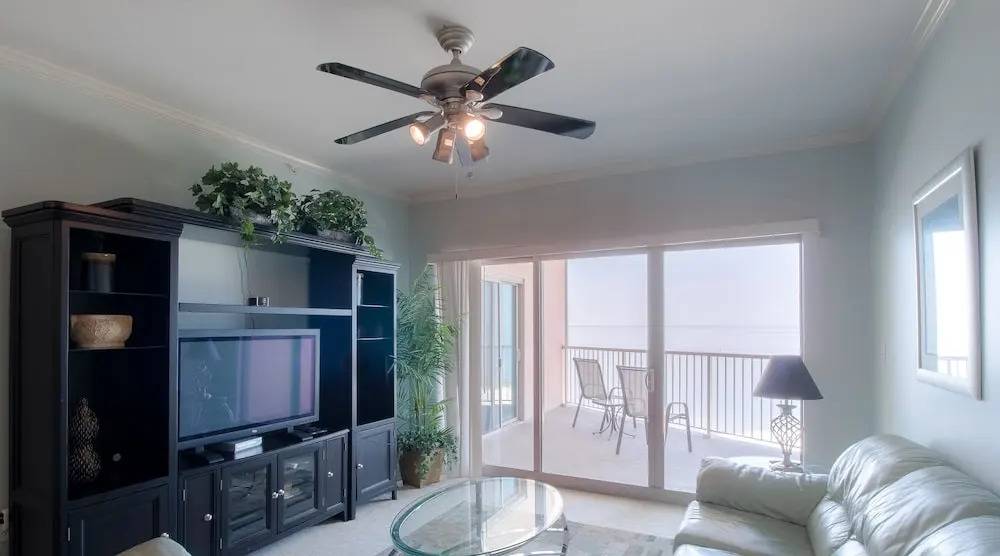 Sea Breeze-Sea Breeze 1007 Penthouse