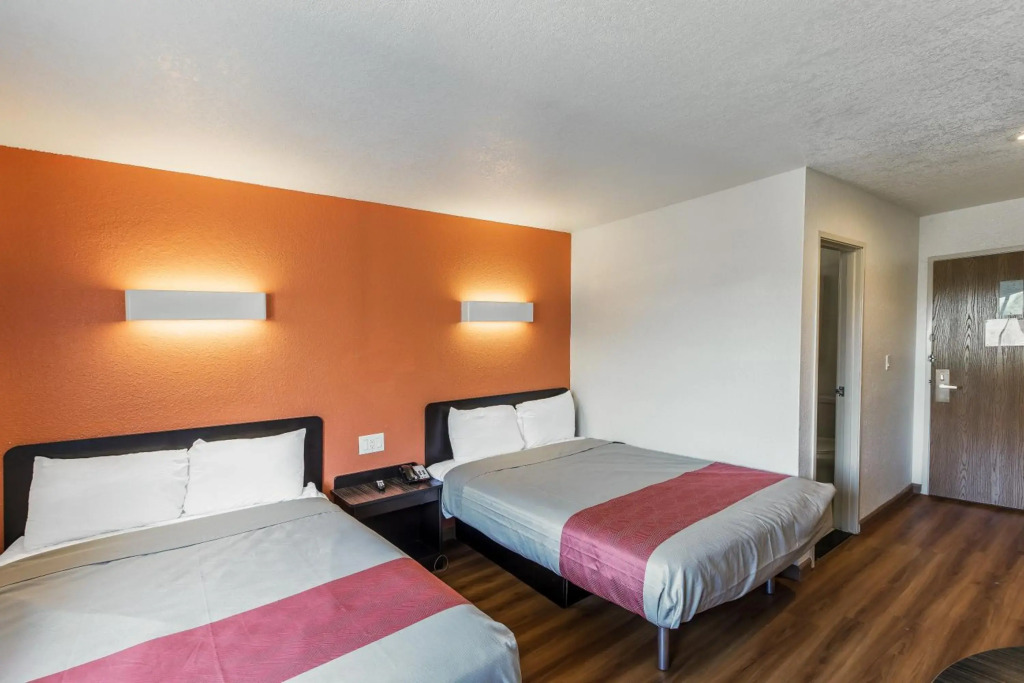 Motel 6-Dallas, TX - South