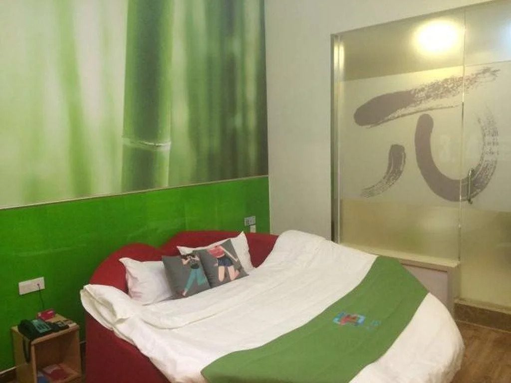 Pai Hotel West Tongliao River Liaohe Park
