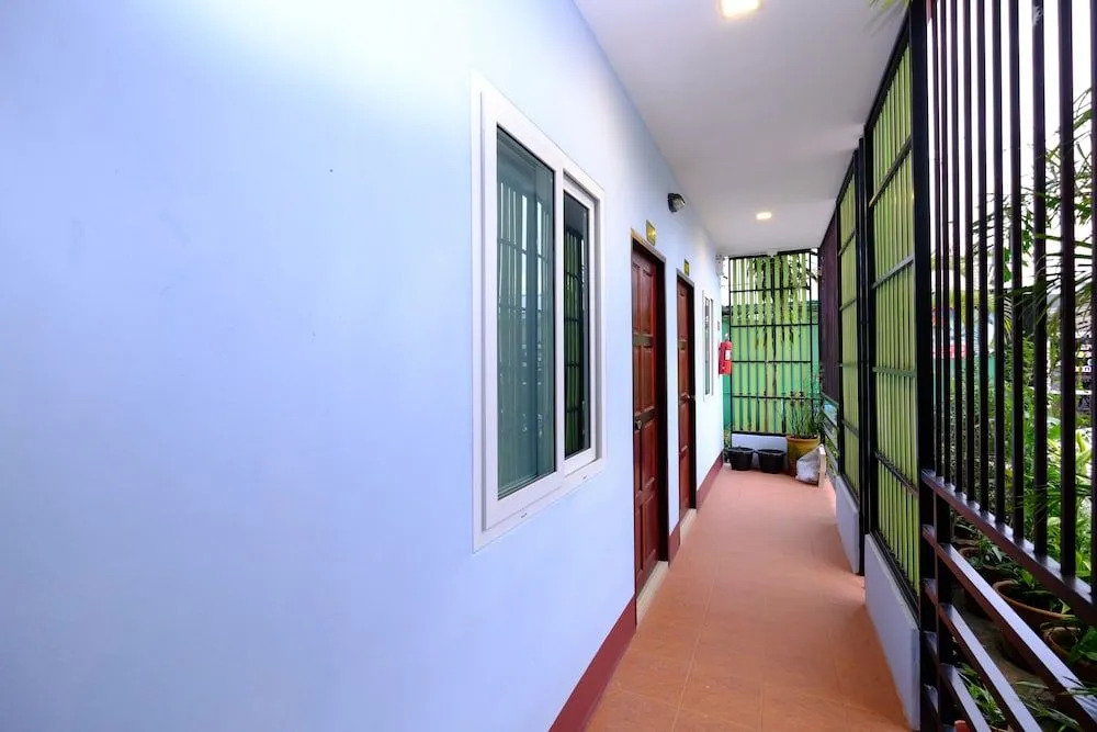 Amornrat Place