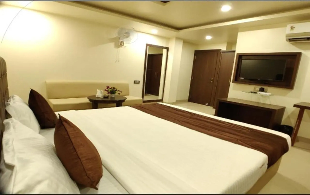 Hotel Jalsa Bhopal