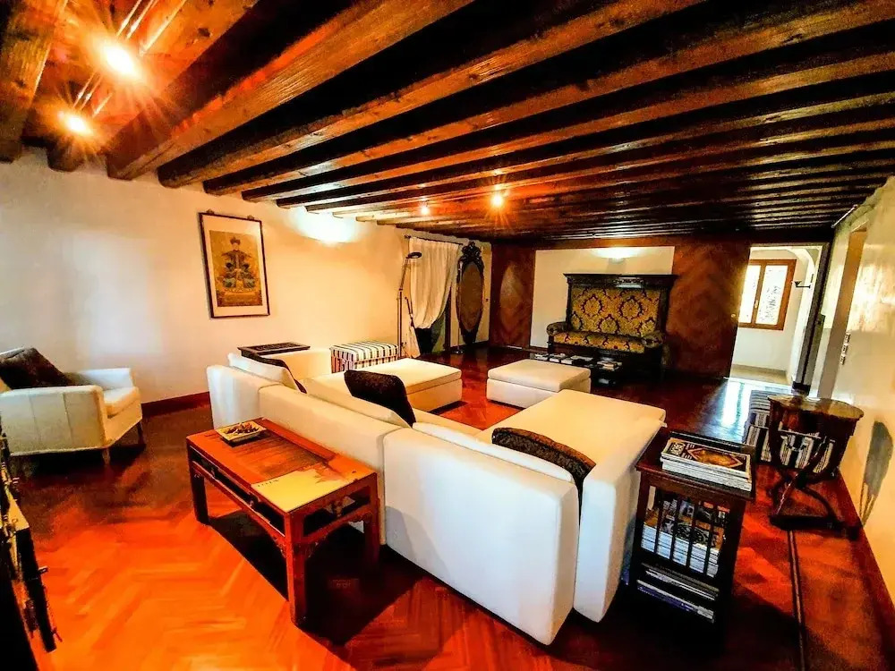 Villa Foscolo  Luxury Rooms & Apartments