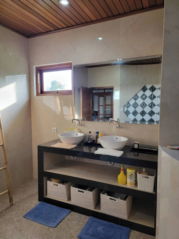 Uluwatu 3 Bed Luxury Villa-pool-magic Ocean Views