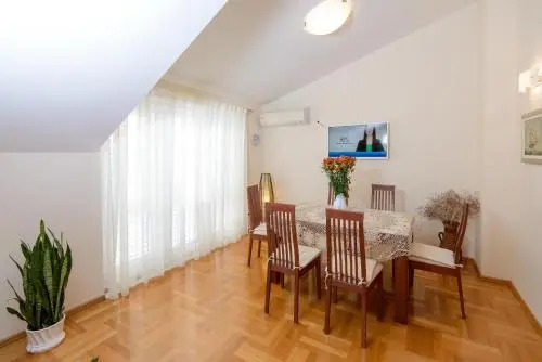 Apartment Denis