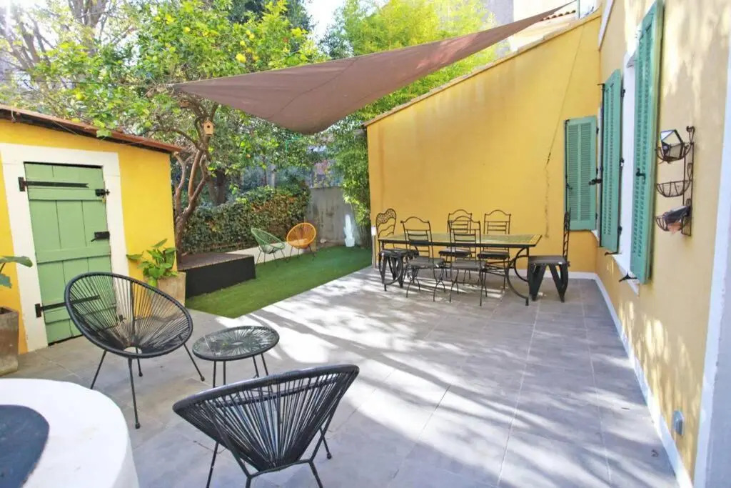 GregBnb-com - T2 50m2 - Jardin 80m2 - 15min gare