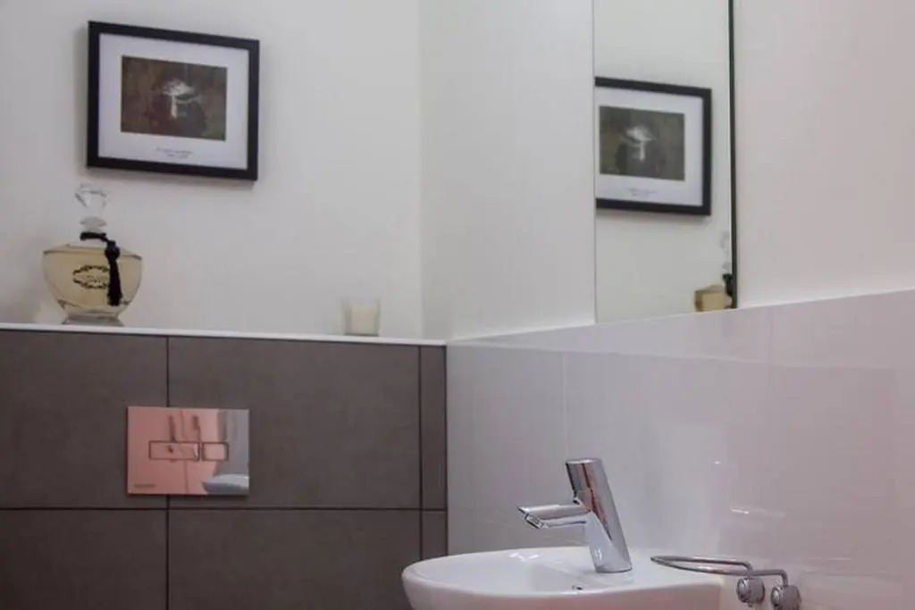 Simple 2BR in Sderot Chen 1 by HolyGuest