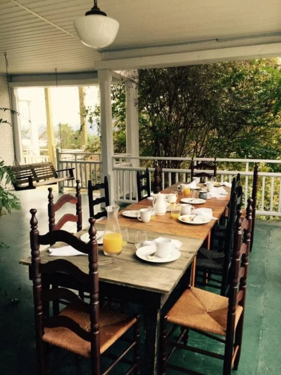 Lake Guntersville Bed and Breakfast