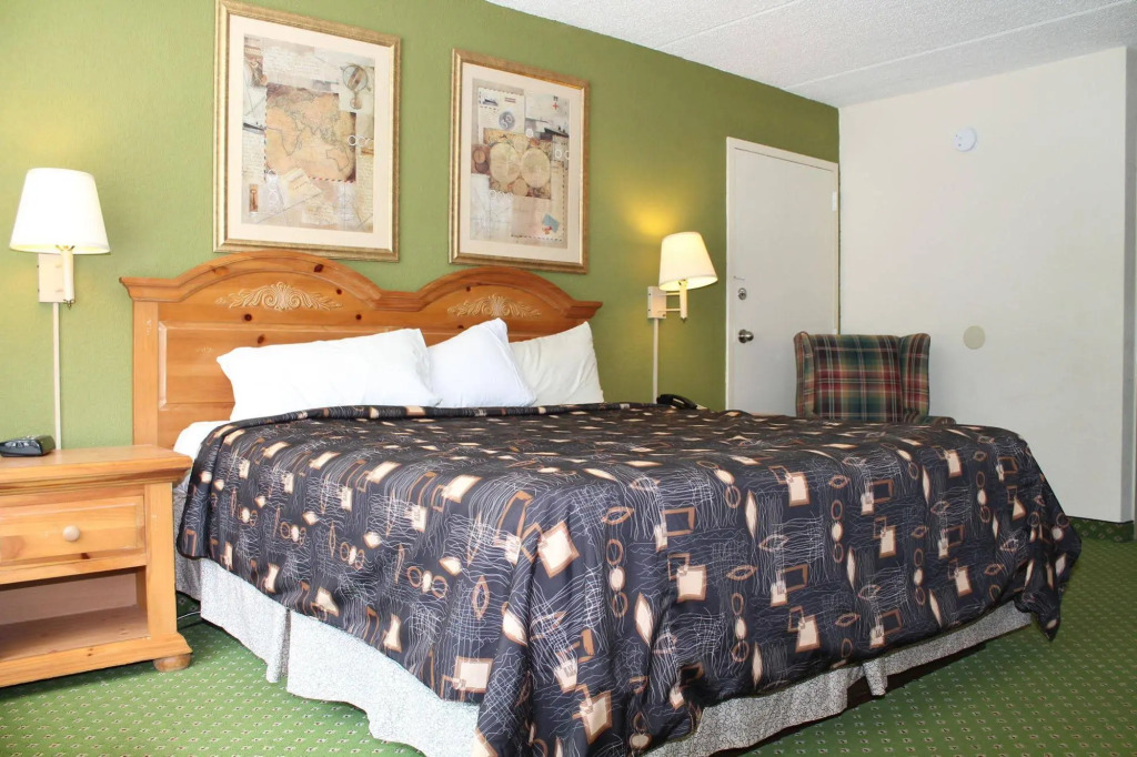 Travelodge by Wyndham Kingsland GA