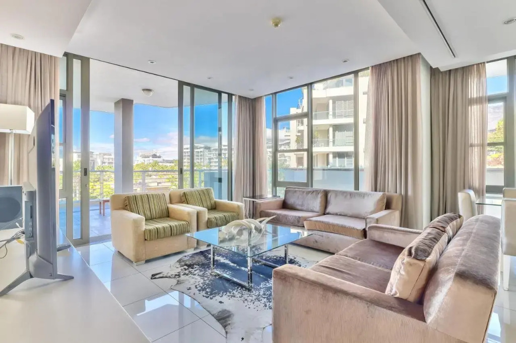 Lawhill Luxury Apartments - V & A Waterfront