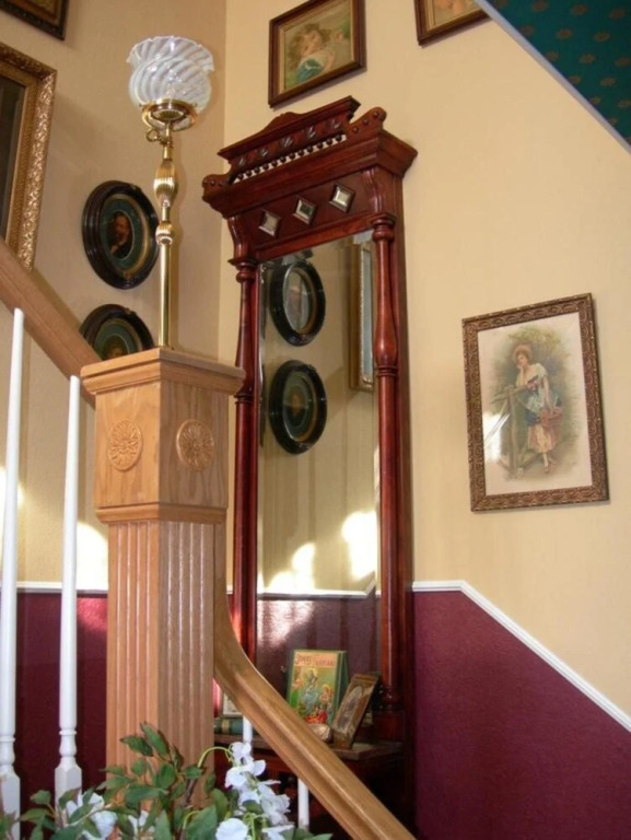 The Victorian Lady