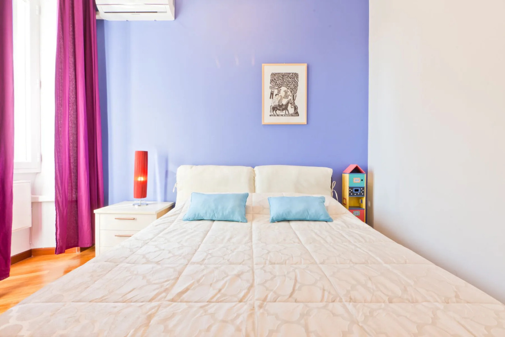 Paola Guest House