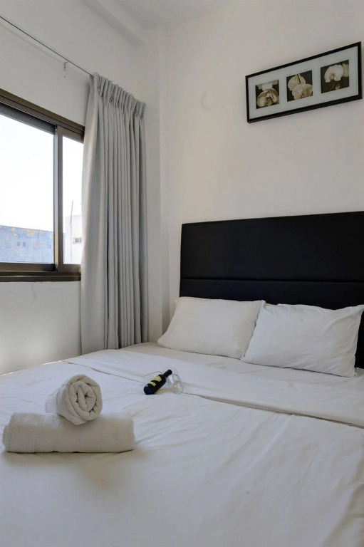 Shore Suites