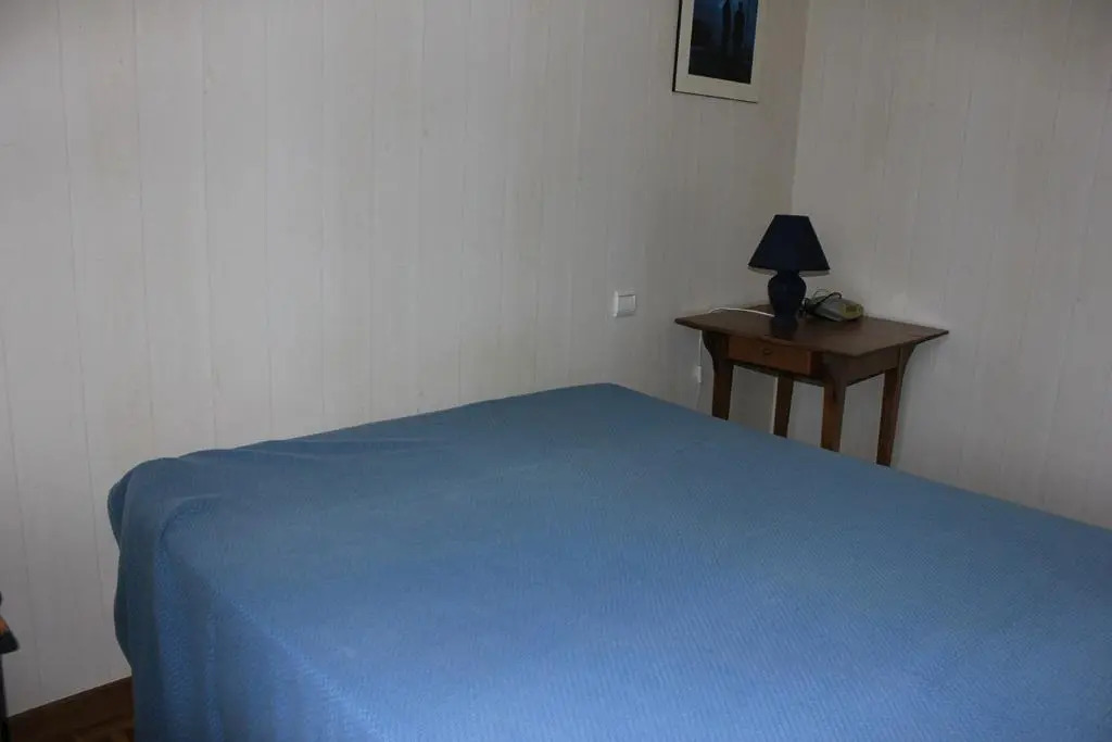 Une sympathique maison de vacances aux volets bleus