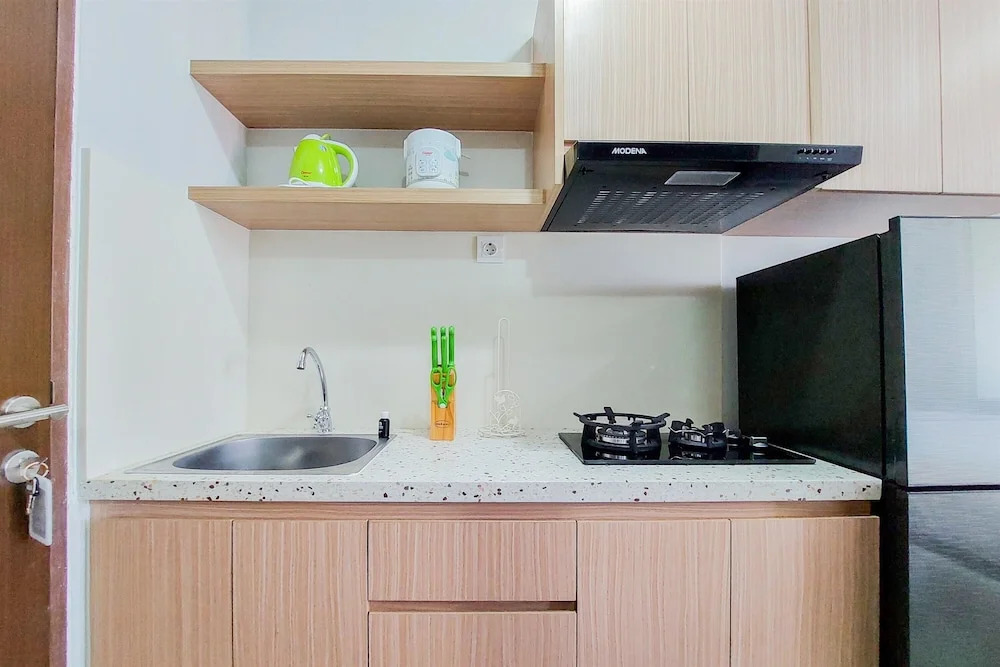 Best Price And Homey Studio Transpark Bintaro Apartment