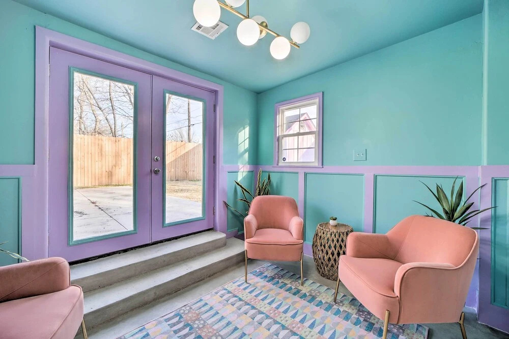 Unique, Themed Tulsa Escape ~ 2 Mi to Downtown!
