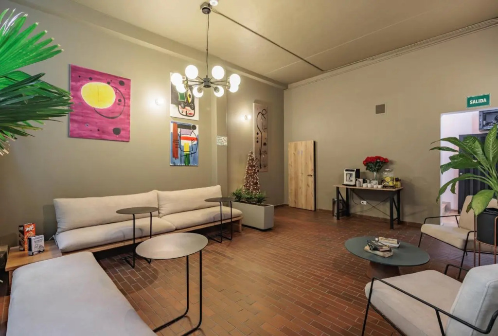 The Somos Flats Laureles