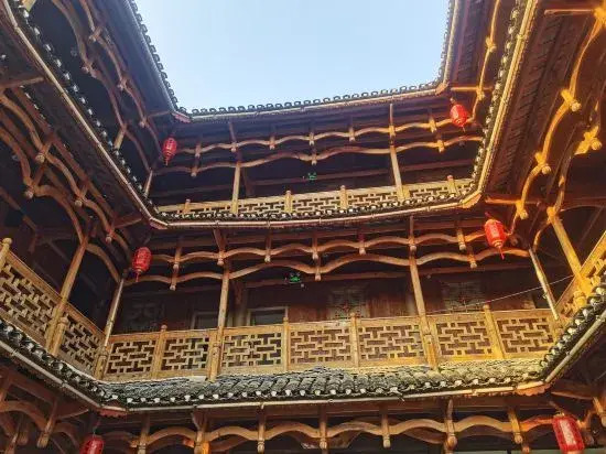 Furong Town and Slow Yueshe (Lotus Pool Shop)