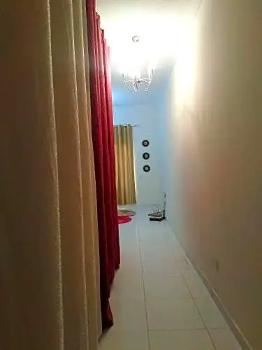 Bright Sunshine Holiday Home Shared Apartments