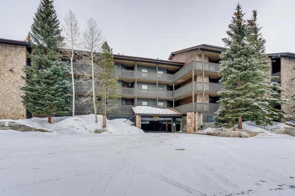 Newly Renovated Frisco End Unit w/ Gorgeous Views!