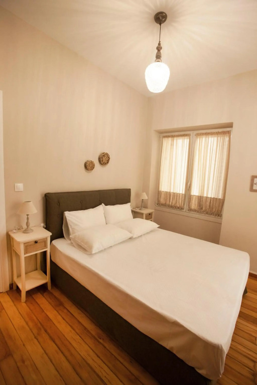 2-spaces comfy Bentzi apartment 7 with balcony in Pagrati