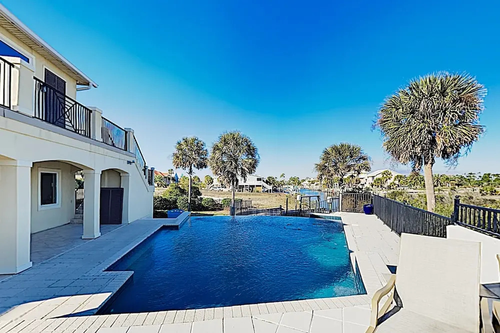 New Listing! Canal W/ Pool, Hot Tub & Dock 3 Bedroom Home