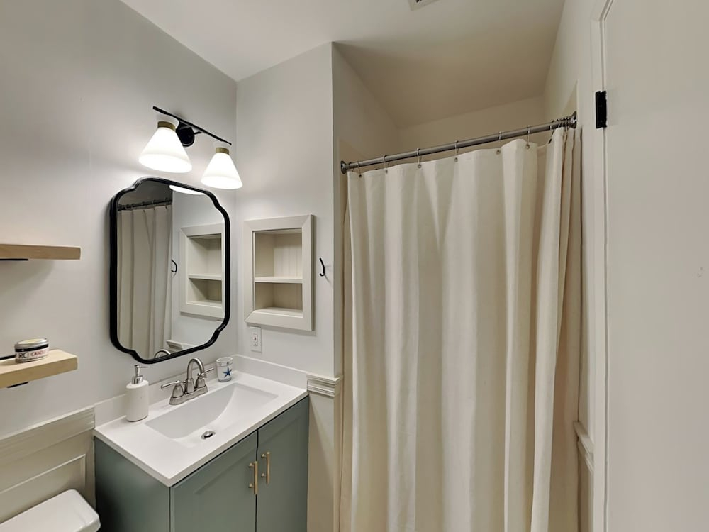 Beachwalk Condominiums #8B