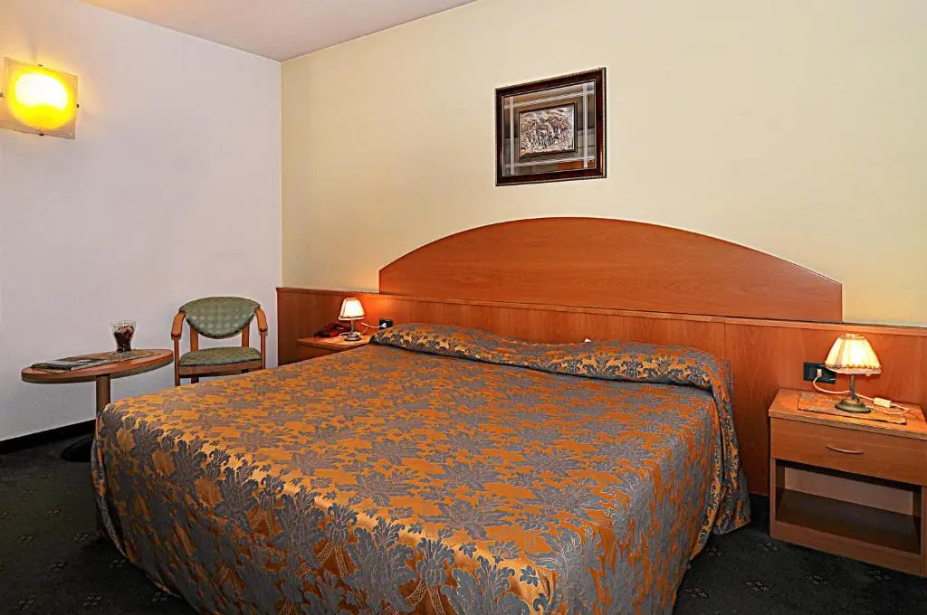 Ascot Lodging