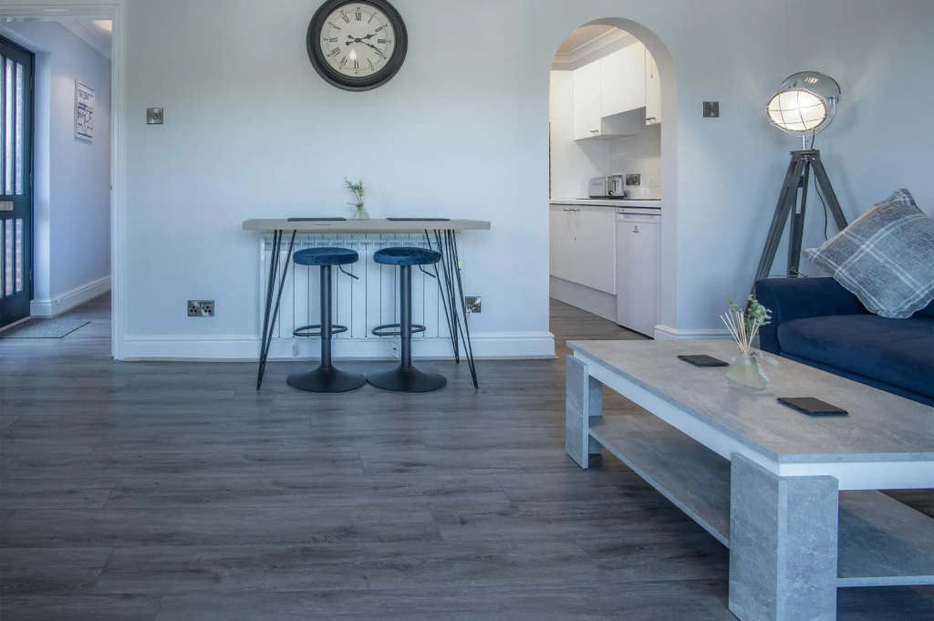 Marina View - 1 Bedroom Apartment - Neyland Marina