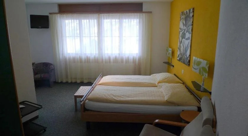Hotel Crystal