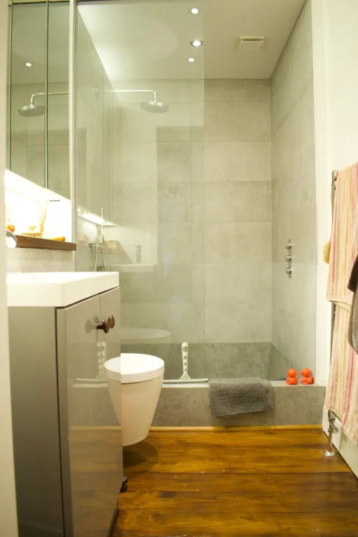 Stylish Georgian Apartment in Leith