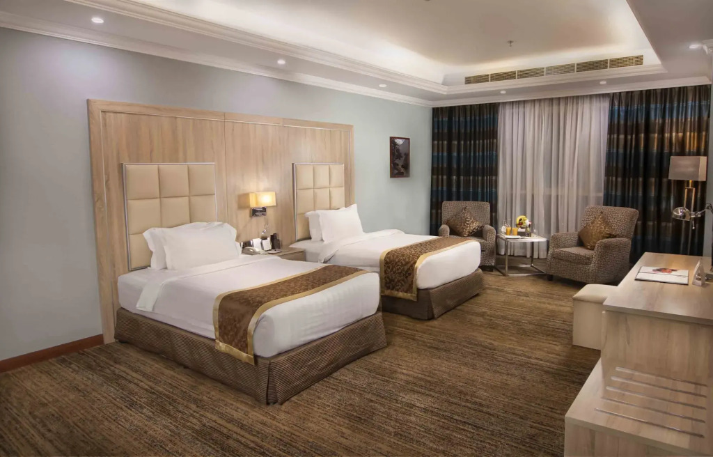 Iridium 70 Hotel