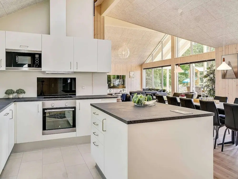 Chic Holiday Home in Hovedstaden near Sea