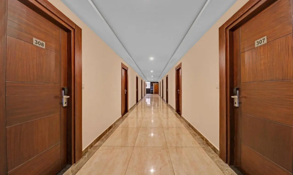 Treebo Premium Runway Suites Near Prestige Tech Park