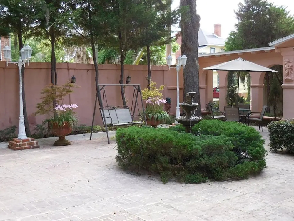The Cottage Bed & Breakfast