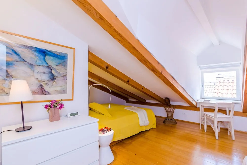 Apartment Domino 18