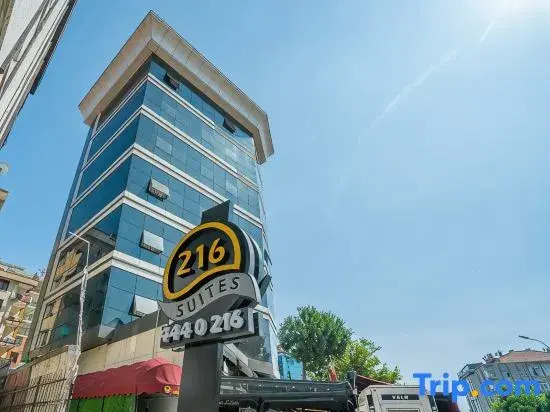 216 Palace
