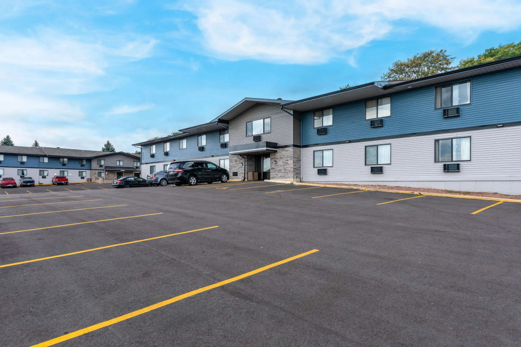 Econo Lodge Madison East