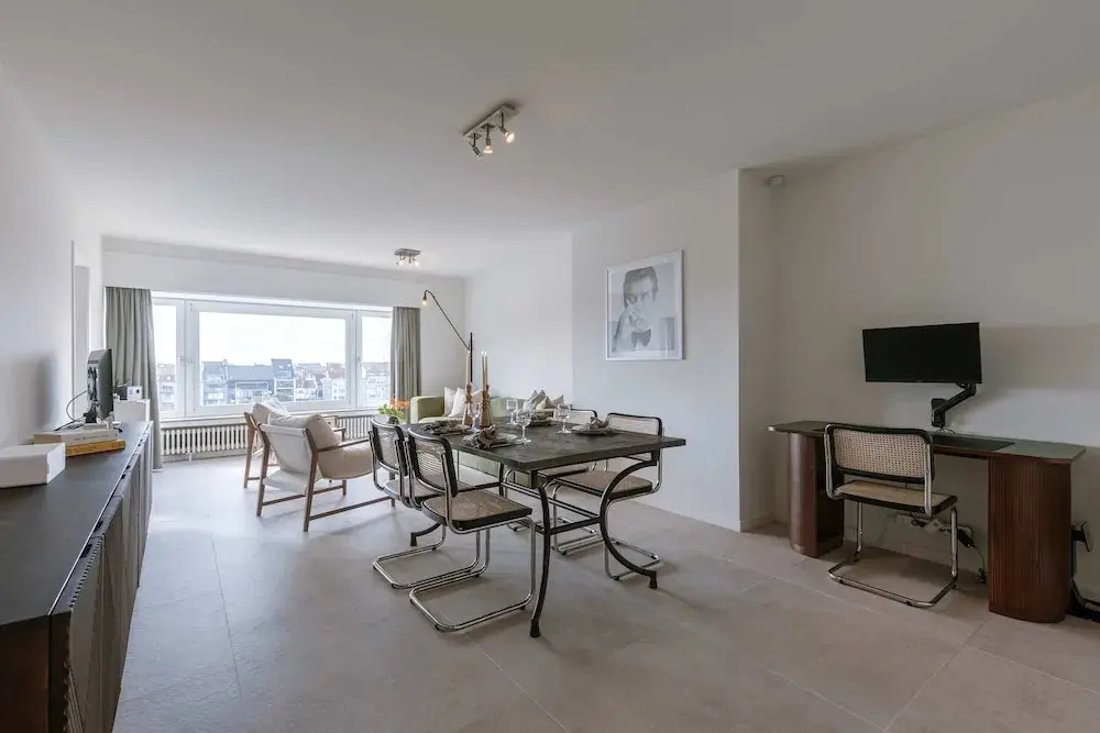 Charming art Deco Apartment With Harbor Views in Blankenberge
