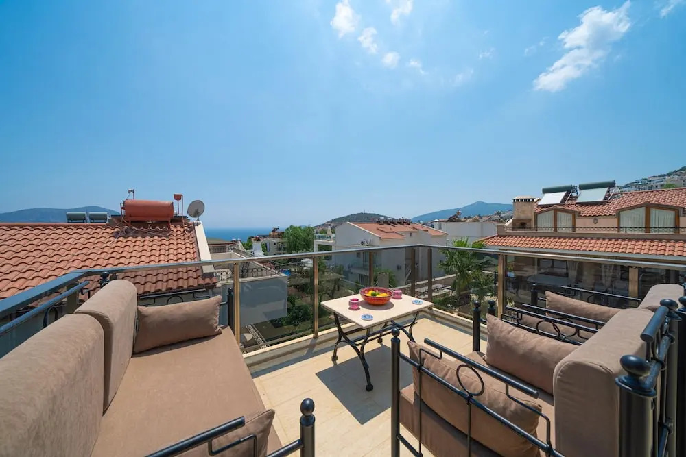 Villa With 5 Bedrooms in Kalkan, With Wonderful sea View, Private Pool, Terrace
