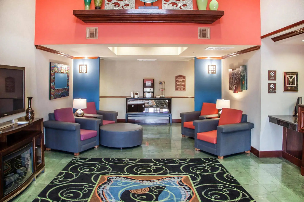 Holiday Inn Express & Suites Weatherford by IHG
