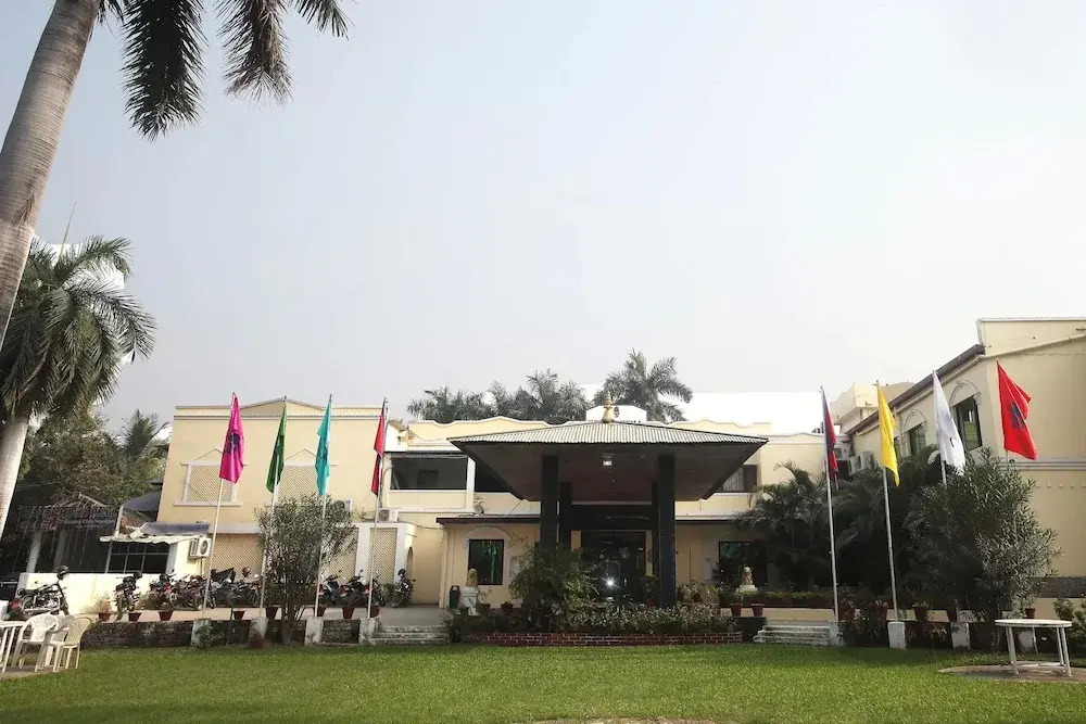 Capital O 699 Hotel Sneha