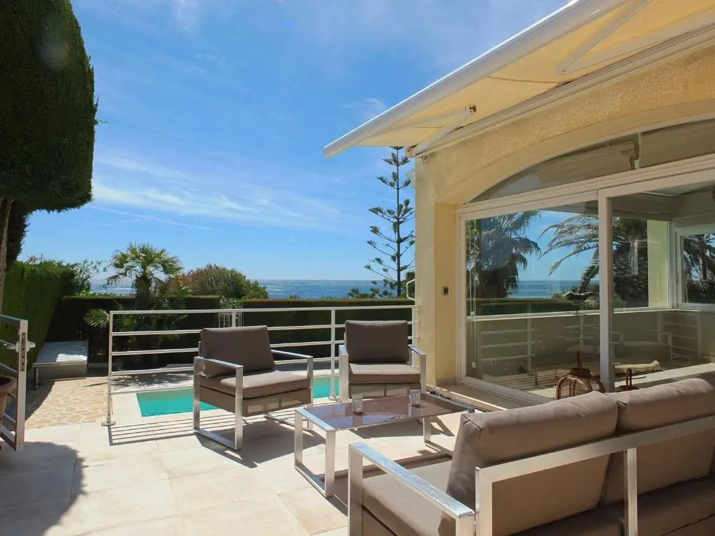 Villa Catalina Stunning 4bedroom villa with air conditioning sea views & private swimming pool ideal for families