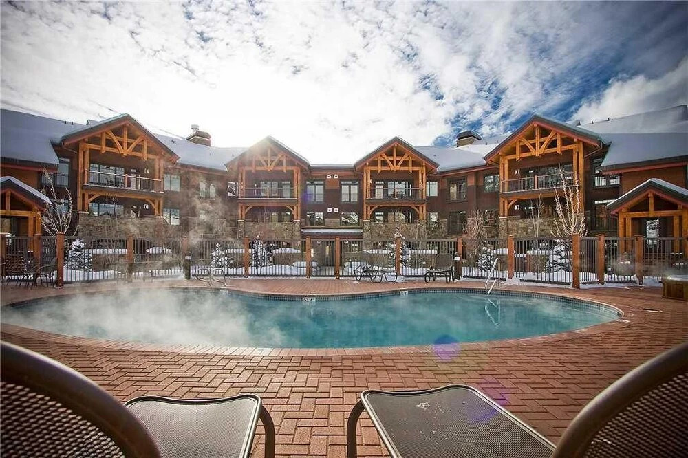 6209 Bear Lodge, Trappeur's Crossing Apartment 3