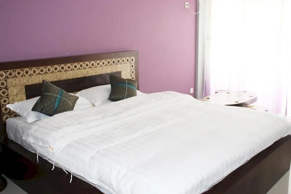 Xishuangbanna Elephanthome Hotel